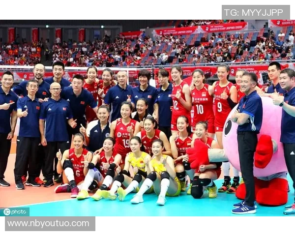 杨芳专访：从乒乓球新星到传奇教练的辉煌历程回顾